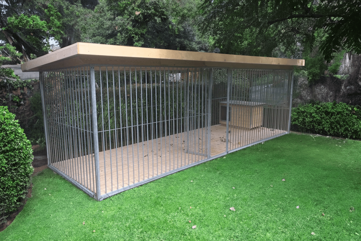 Stahlrohrzwinger Rexy, offen gestaltet